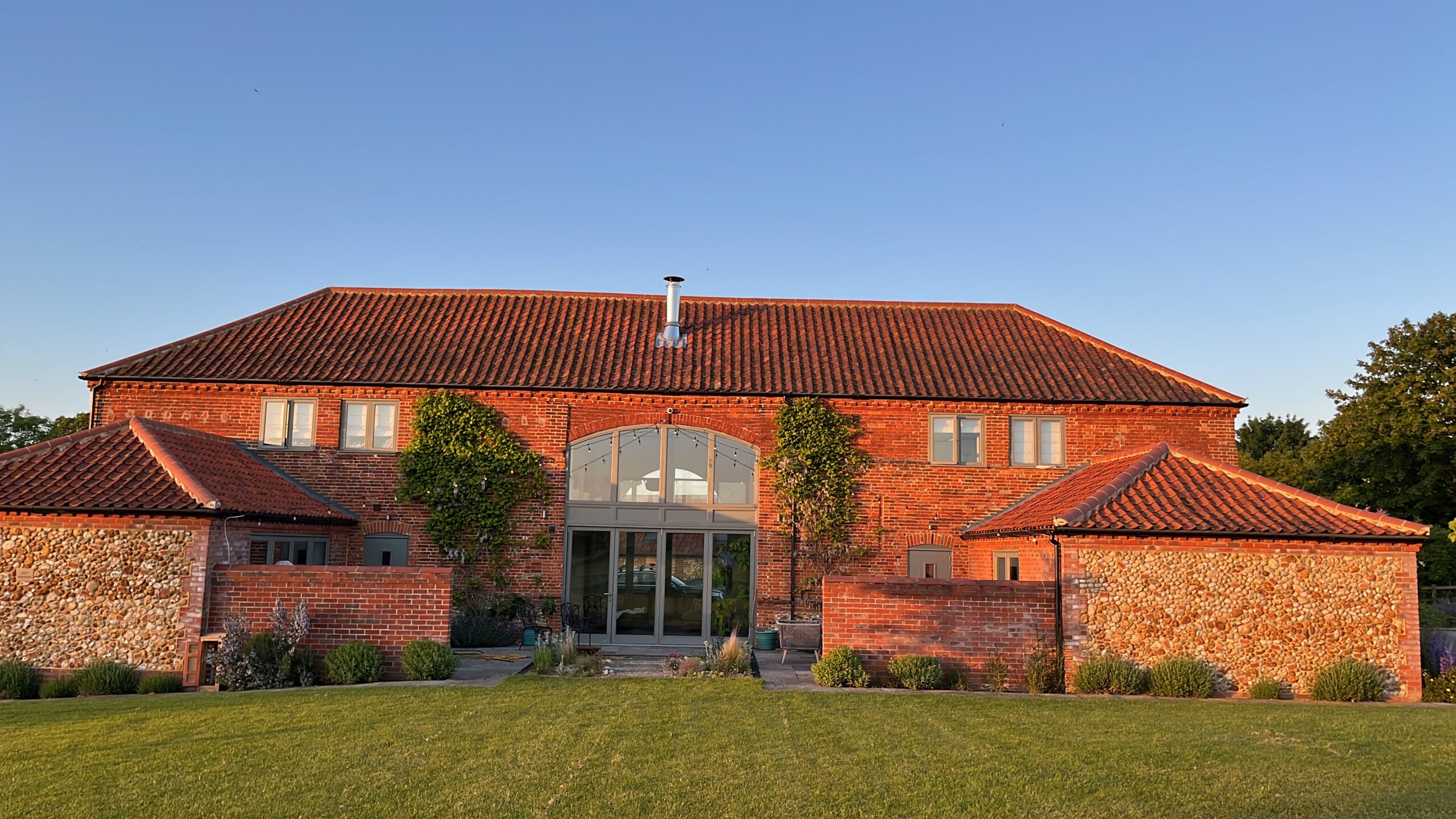 A Victorian barn conversion near Fakenham is using a ground source heat pump installed by Finn Geotherm